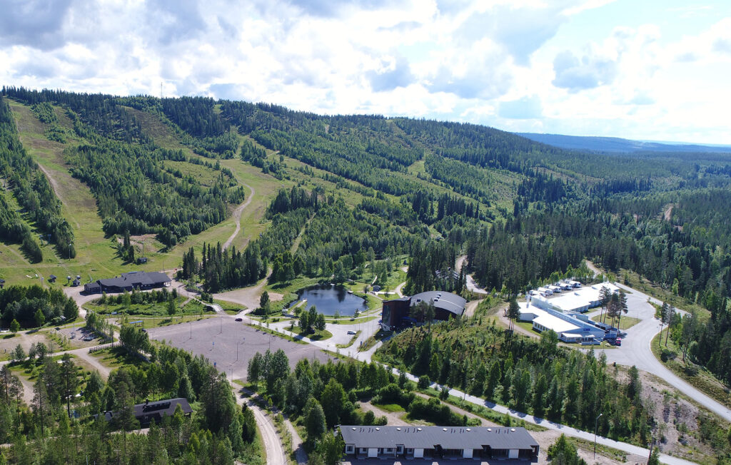 Juhannusaaton ohjelma Kesä-Ravintola Villas - Paljakka